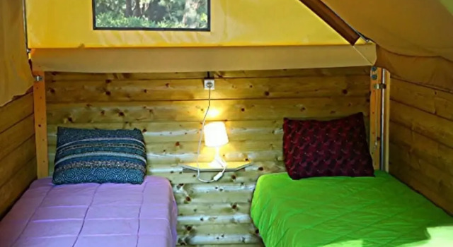 Тент Camping Rives des Corbières