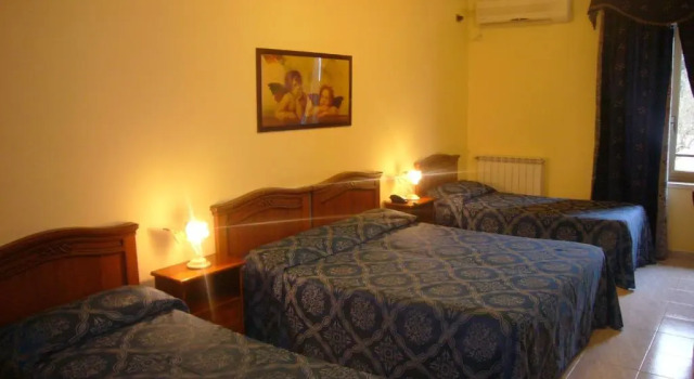 Четырёхместный номер Standard Villa Altieri