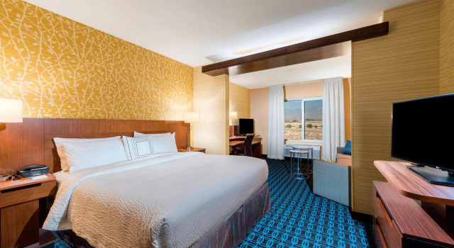 Двухместный люкс Fairfield by Marriott Inn & Suites Palm Desert Coachella Valley