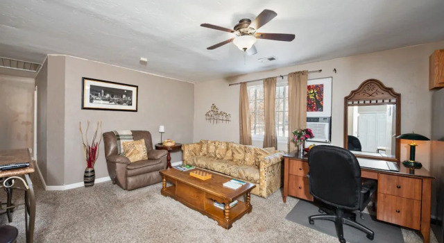 New Listing! Top-floor Gem W/ Outdoor Fireplace 4 Bedroom Duplex, Prenota Hotel Westminster 