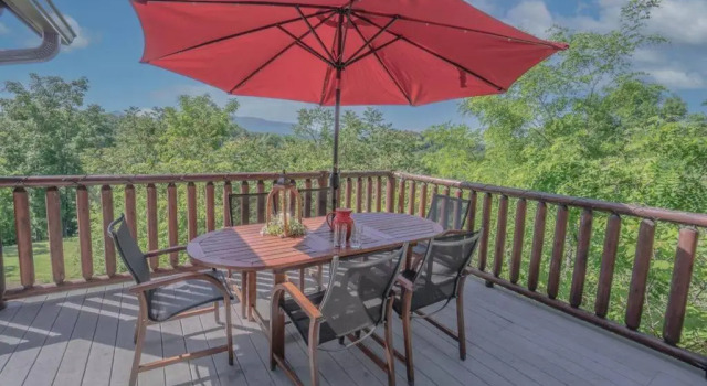 Апартаменты 2 HOMES on Douglas Lake - Smoke Rise Lodge & Barn