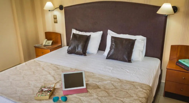 Апартаменты Theo Beach Hotel Apartments