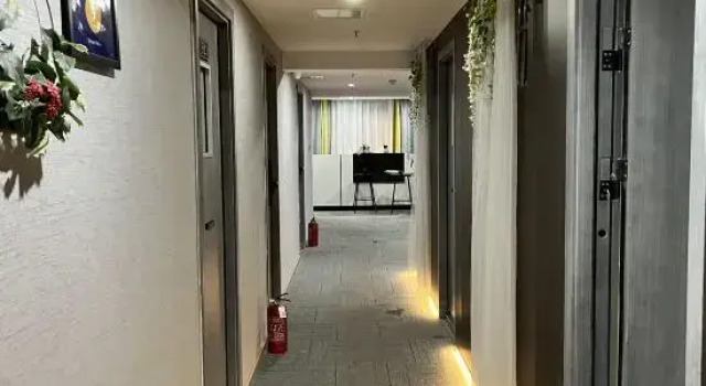 Hua'an Apartment, Prenota Appartamento Hotel a Ningbo con parcheggio, Parcheggio