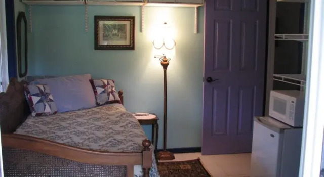 Plumeria Hill Bed & Breakfast, Забронировать Отель Пахоа 