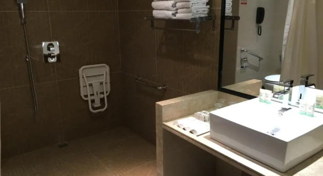 Семейный номер Standard Hôtel Huatian Chinagora