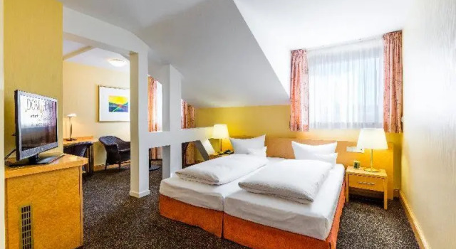 Номер Standard DOM Hotel LIMBURG