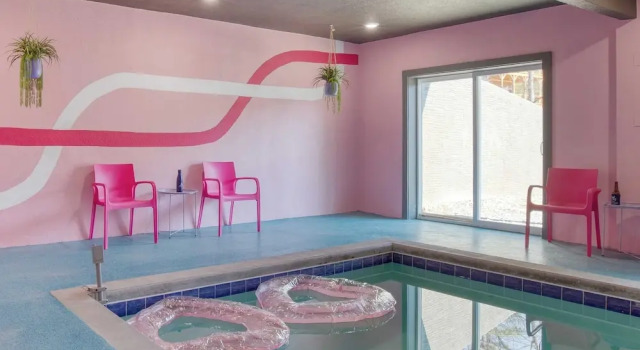 Pink Pines by Avantstay Luxury Aesthetic Dream Home, Indoor Pool, Hot Tub, Забронировать Дом для отпуска Отели Great Smoky Mountains National Park с парковкой, Парковка