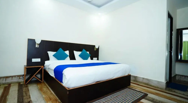 Phool Chatti Resort, Rezervovat Lázně / Resort Rišikéš Uttarakhand