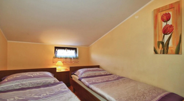 Nice Home in Porec With Wifi and 4 Bedrooms