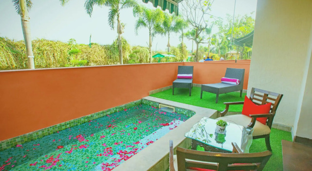 Люкс The Neeraj River Forest Resort Ayurvedic Wellness Center