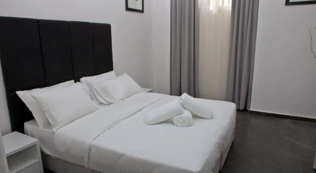 Estudio Geula Suites