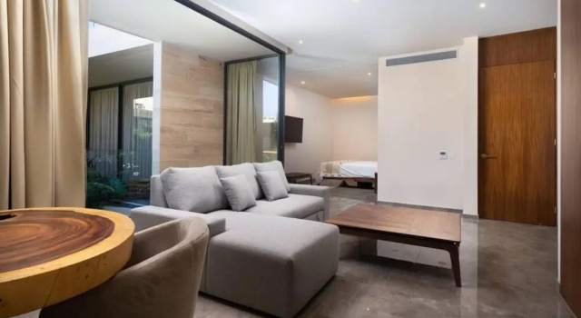 Light Filled And Stylish Studio Private Balcony Pool View Free Shuttle to the Beach Club Gym, Prenota Hotel Hotel a Quintana Roo con parcheggio, Parcheggio