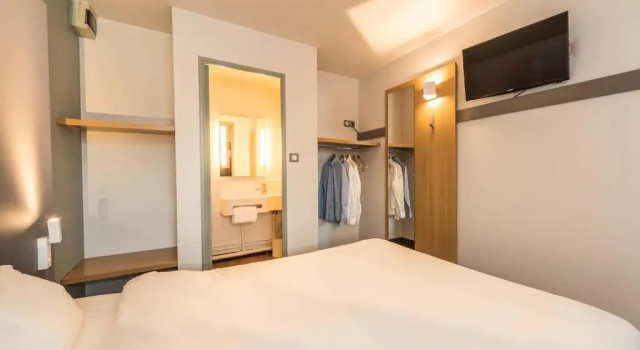Двухместный номер Standard B&B HOTEL Alencon Nord