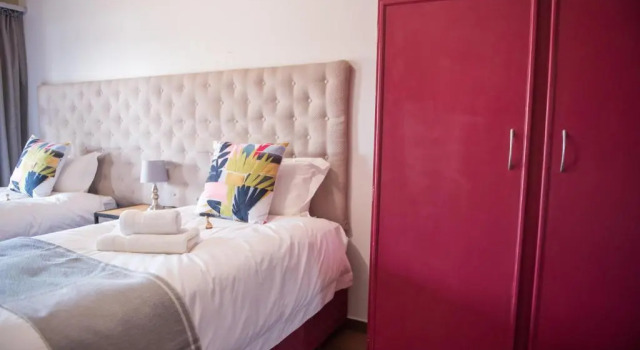 Melrose Place Guestrooms, Prenota Hotel Potchefstroom North West