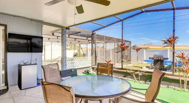 Коттедж 4 Mi to Historic Dtwn Venice: Home w/ Heated Pool!