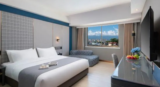 Люкс Executive Shuyi Lanou Hotel (Mangshi Airport)
