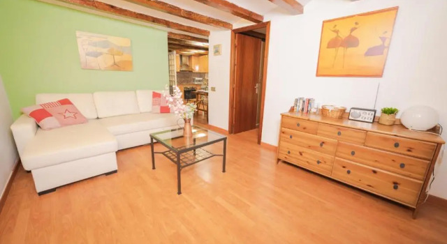 Апартаменты Rustic Poble Sec Apartment
