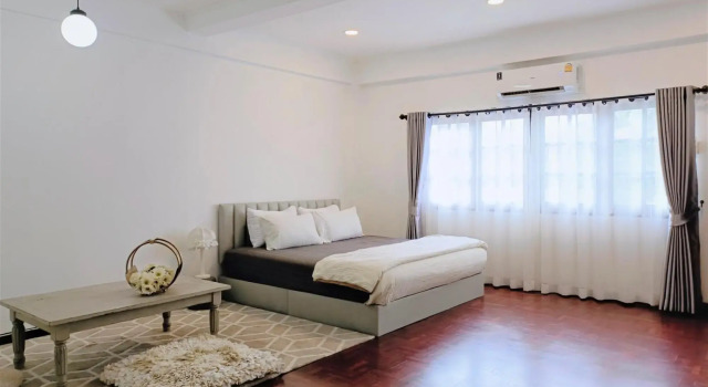 Serena Hostel Nimman9 Chiangmai, Забронировать Хостел Хостелы Чиангмай, рядом с Wat Suan Dok, Хостел