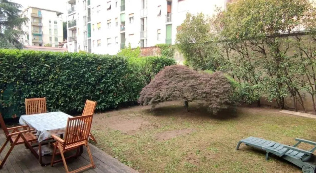 Апартаменты Papavero Rosso - trilocale con giardino a 5 minuti dal centro di Monza