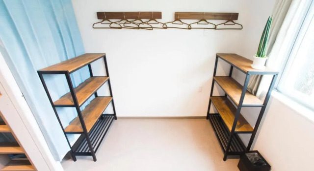Кровать в общем номере (мужской номер) HOSTEL SunTerrace Ishigaki