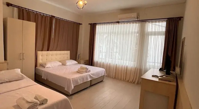 Номер Comfort Lades Hotel