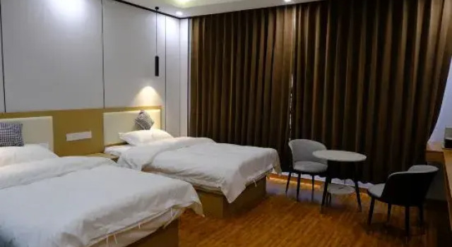 Litang Yutuocang Hotel, Varaa Hotelli Litang Sichuan