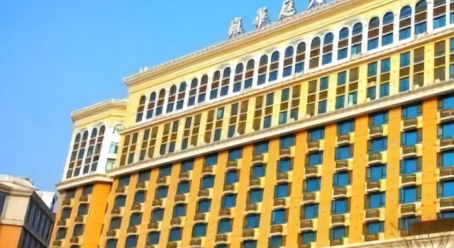 Qingdao Yunfatins Hotel
