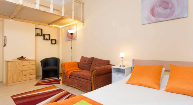 I'm Hostels and Apartments, Buchen Sie Ferienwohnung Prag Tschechische Republik, in der Nähe von Olšany Friedhof