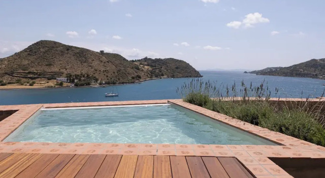 Двухместный люкс с небольшим бассейном с видом на море Patmos Eye Boutique Hotel & Villas