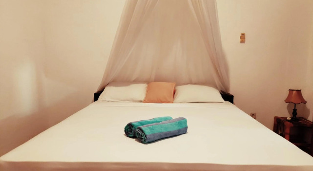 Matahari Bungalow 3, Book Hotel Gili Air 