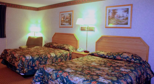 Четырёхместный номер Standard Garden City Inn