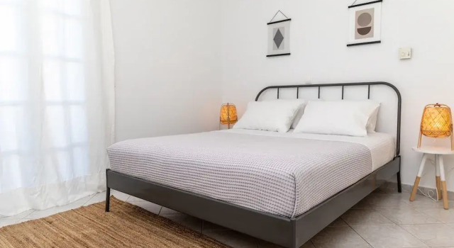 Manouk s - Two Bedroom Apartment