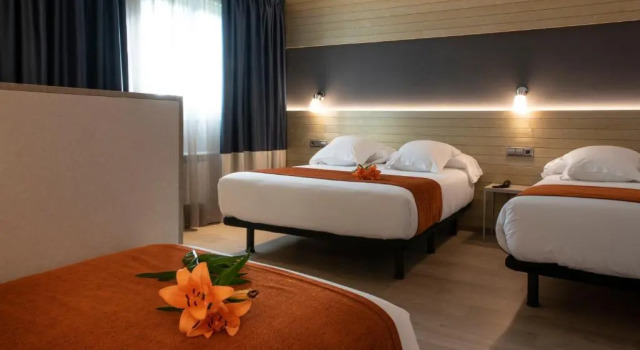 Семейный номер Standard Hotel Avenida