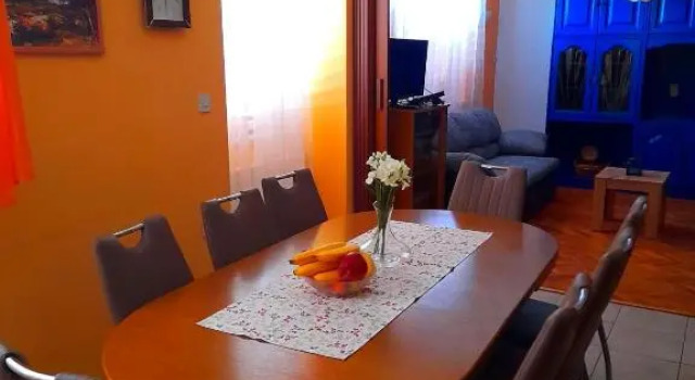 Apartments Vesna, Prenota Appartamento Hotel a Isole Quarnerine con parcheggio, Parcheggio