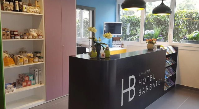 Charme Hotel Barbatè, Buchen Sie Hotel Tegna 