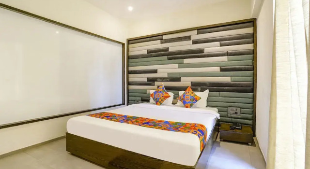 Номер Deluxe FabHotel Prime Supreme Grande - 600M From Calangute Beach