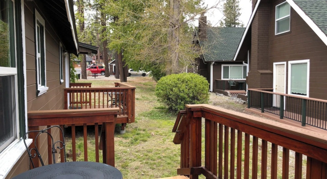 Двухместный номер Superior с видом на бассейн Bay Meadows Resort