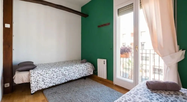 Duplex Penthouse 6 Pax Las Ramblas (Barcelona), Забронировать Отель Отели Барселоны 3 звезды, рядом с Уркинаона, 3*