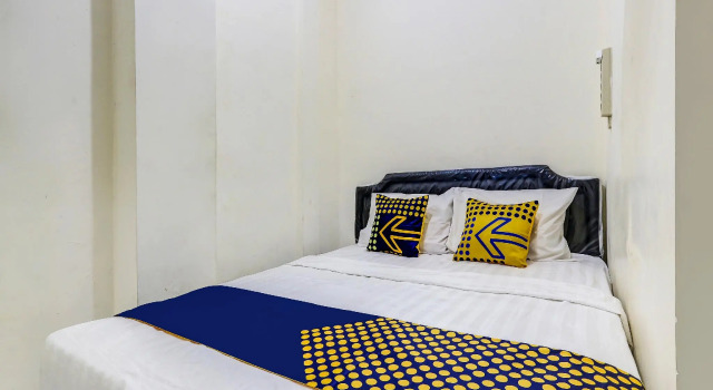 SPOT ON 90780 Gang Tengah Homestay
