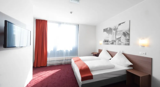 Четырёхместный семейный номер Standard McDreams Hotel Leipzig
