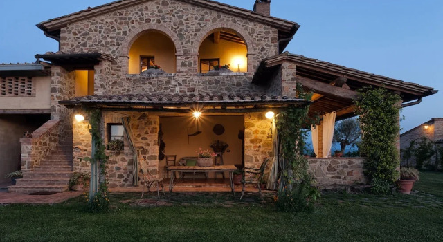 Agriturismo MONSOLE - Montalcino, Book Hotel San Giovanni dʼAsso Crete Senesi