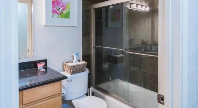 Апартаменты Two Bedroom MIL Apartment Close to Airport Link Rail