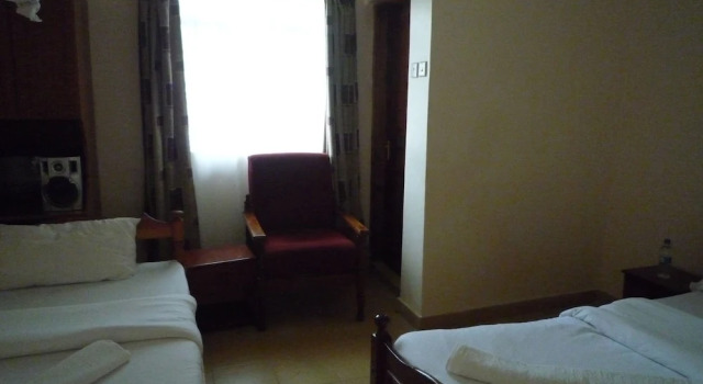 Camera Standard Cawaal Hotels