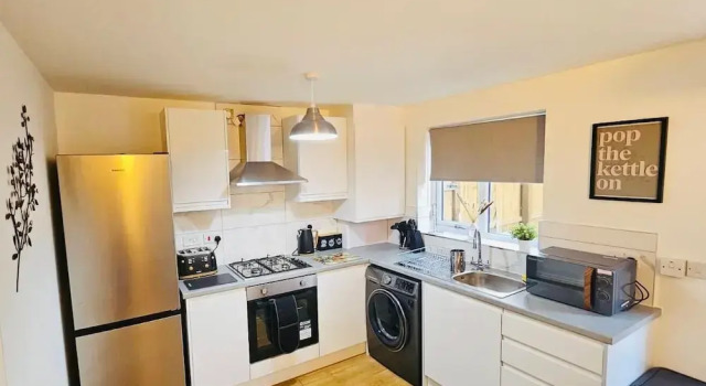 Номер Comfort Stylish 3 Bed Home Parking City centre