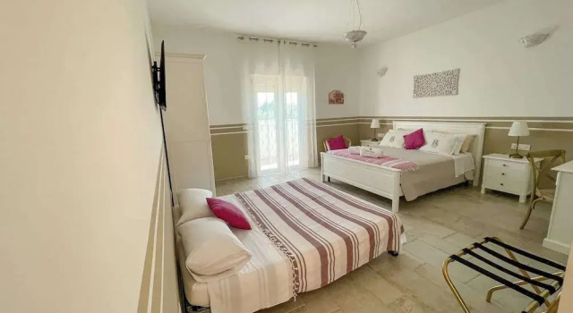 Deluxe Quadruple room Villa de Lua Boutique Hotel
