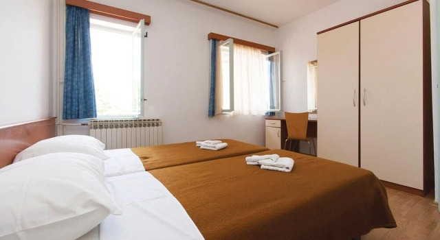 Awesome Home in Rovinj With Wifi and 2 Bedrooms, Забронировать Отель Отели Rovinj Riviera 3 звезды, 3*