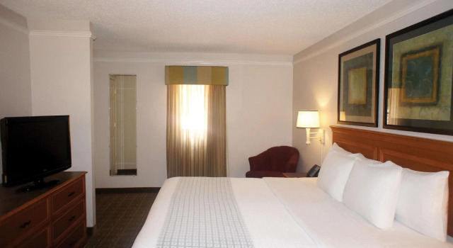 Двухместный семейный люкс La Quinta Inn by Wyndham Tallahassee North