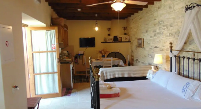 Студия Charalambos Holiday Cottage