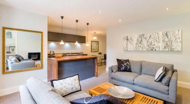 Апартаменты Luxury Apartments - 22 Garden Flat