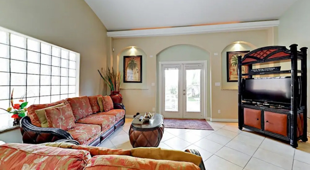 110 E Aries Dr Duplex Unit A, Rezerwuj Apartament Hotele w Padre Island z parkingiem, Parking
